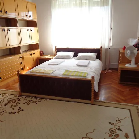 Kata Apartment *
